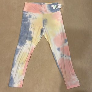 NWT Wallflower size large tie dye cropped leggings